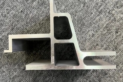 擠壓鋁型材具有哪些特點(diǎn)？